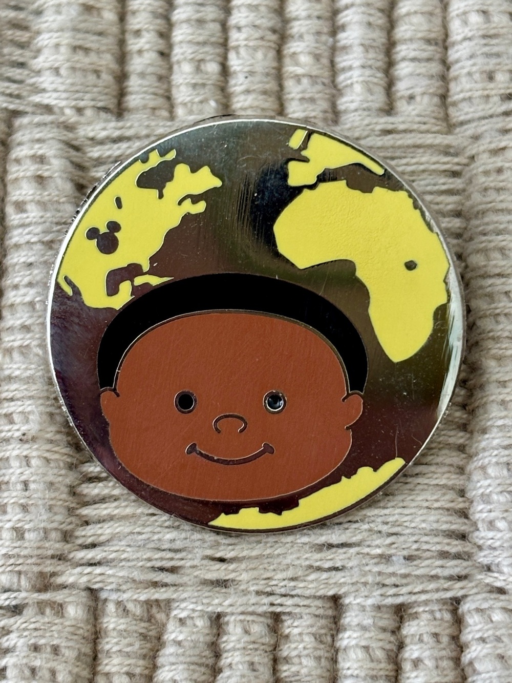 DISNEY 2009 Magic Kingdom Fantasyland “It’s a Small World” Africa Pin